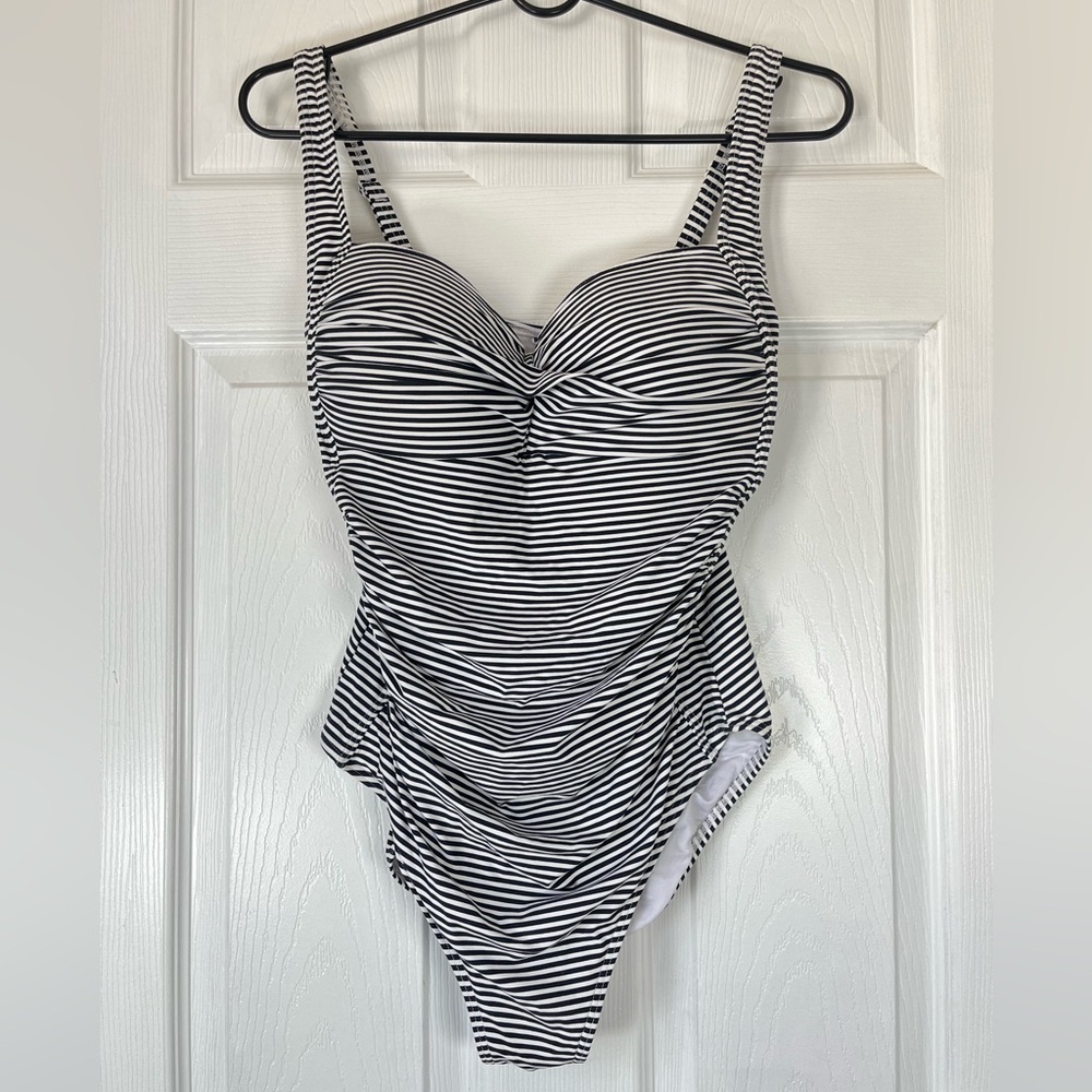 Bond Eye Australia One Piece Bathingsuit Size 10